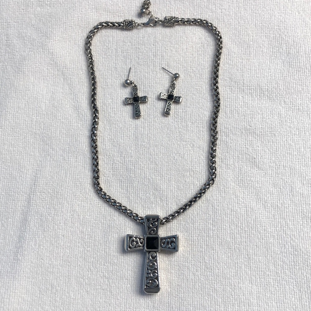 Chunky silver cross necklace and earrings